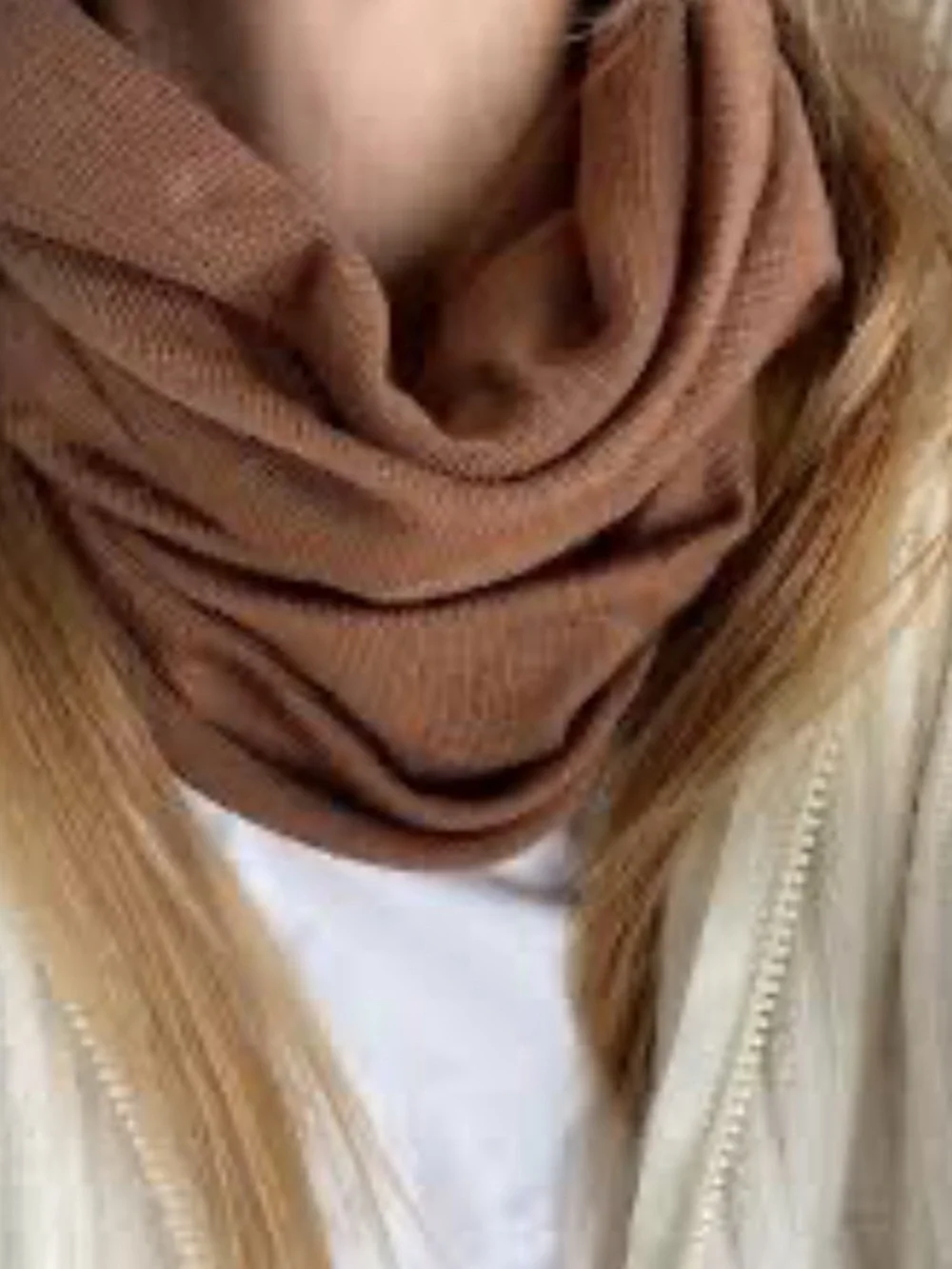 ASOS Brown Ribbed Infinity Scarf - Picture 5 of 5